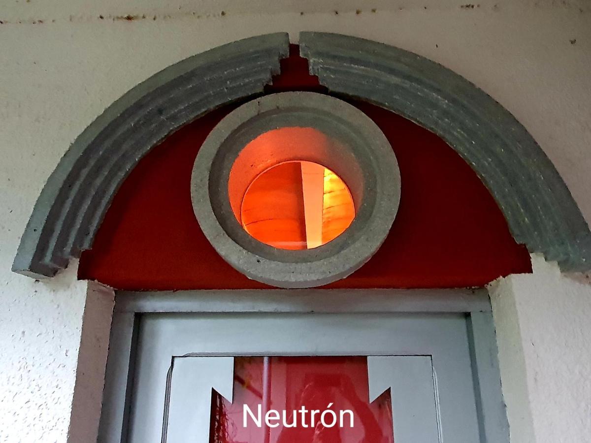 Apartmán Zentral Club Neutron-Jacuzzi Belmonte De Miranda Exteriér fotografie